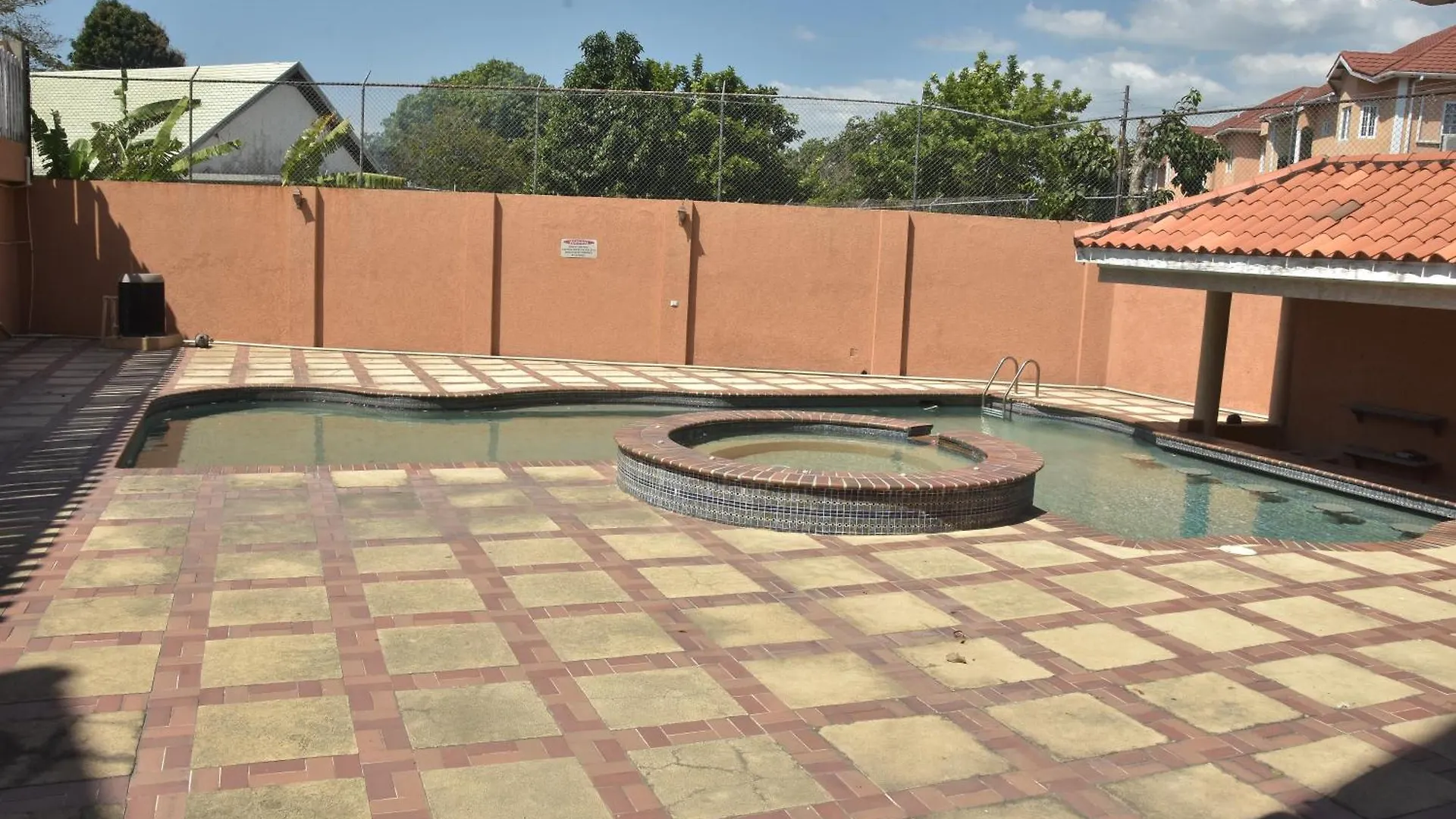 Embassy Deluxe 2 Apartment Kingston Jamaica