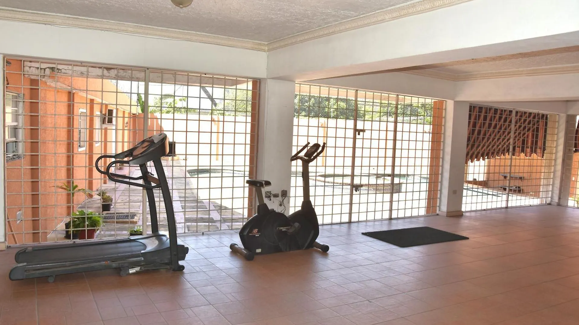 Embassy Deluxe 2 Apartment Kingston Jamaica