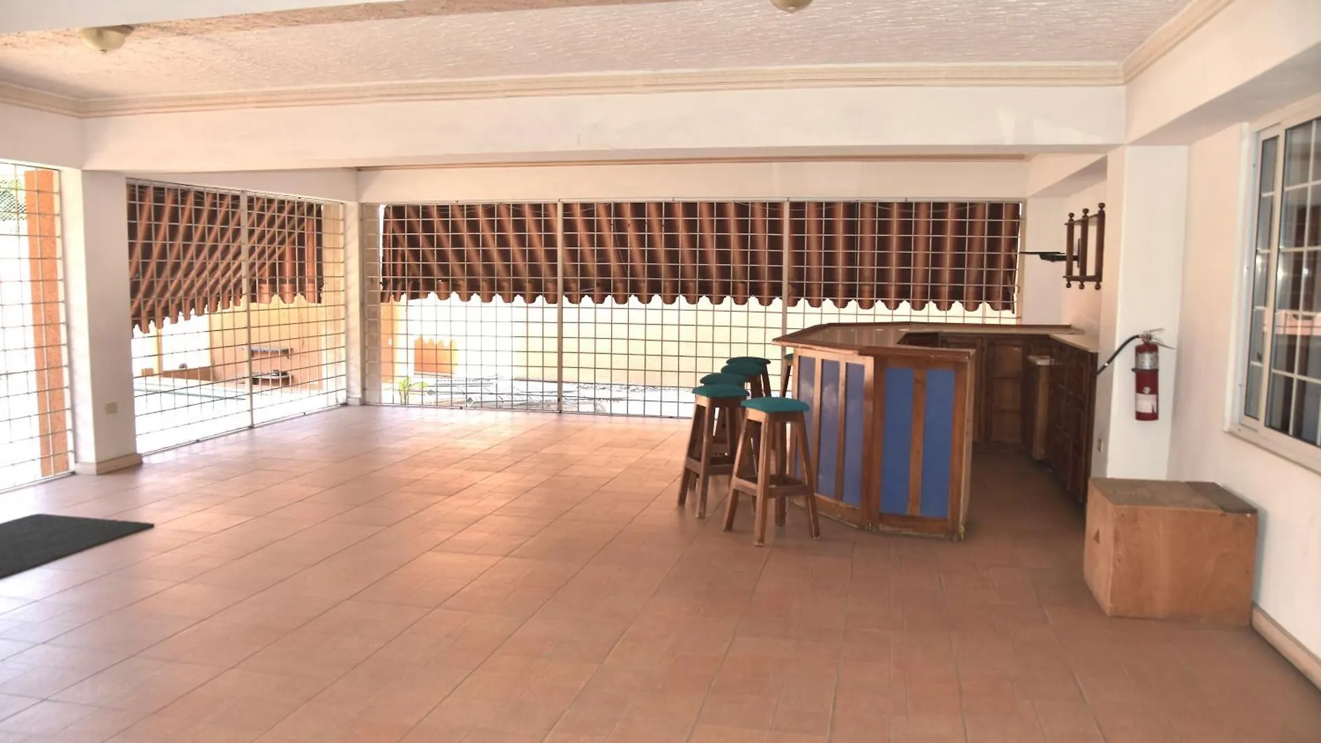 Embassy Deluxe 2 Apartment Kingston
