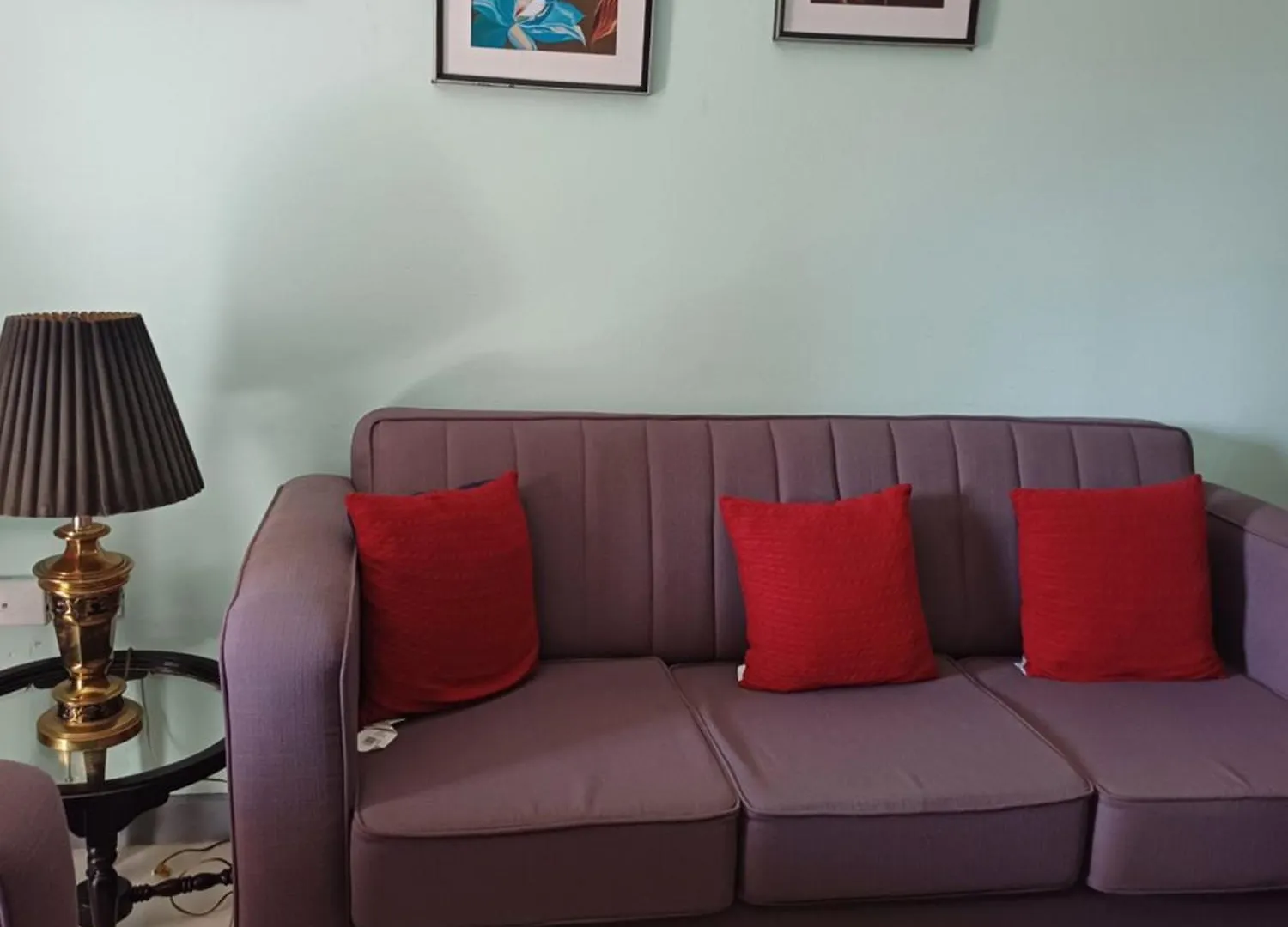 Embassy Deluxe 2 Apartment Kingston