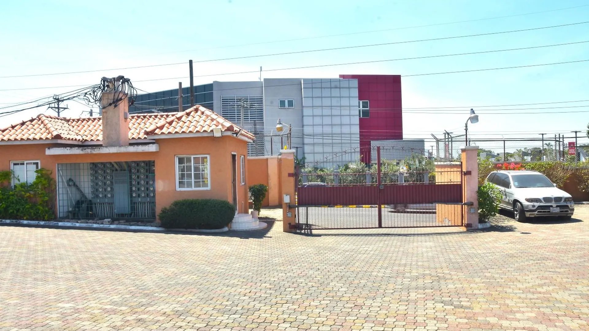 Embassy Deluxe 2 Apartment Kingston 0*,