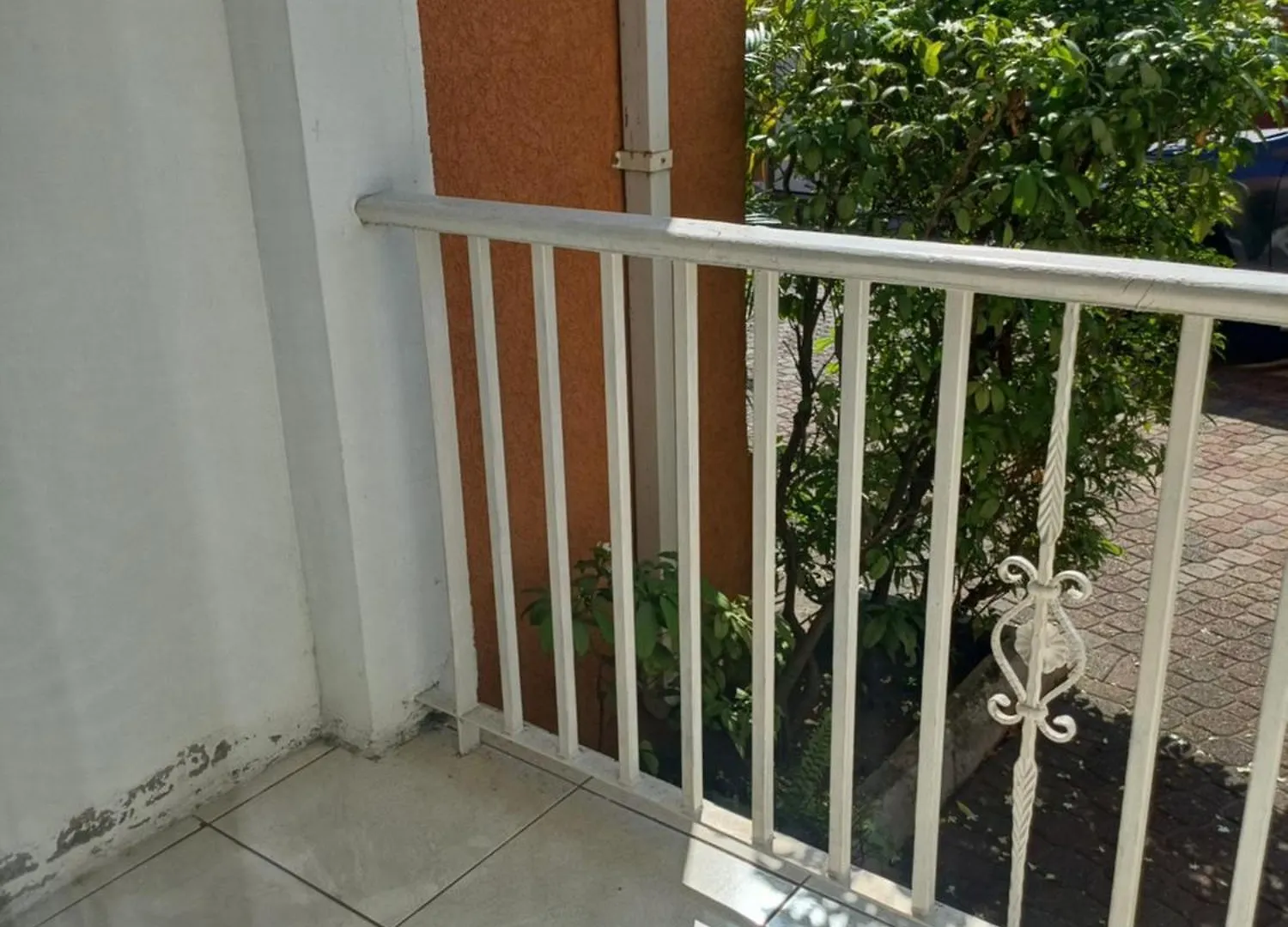 Embassy Deluxe 2 Apartment Kingston